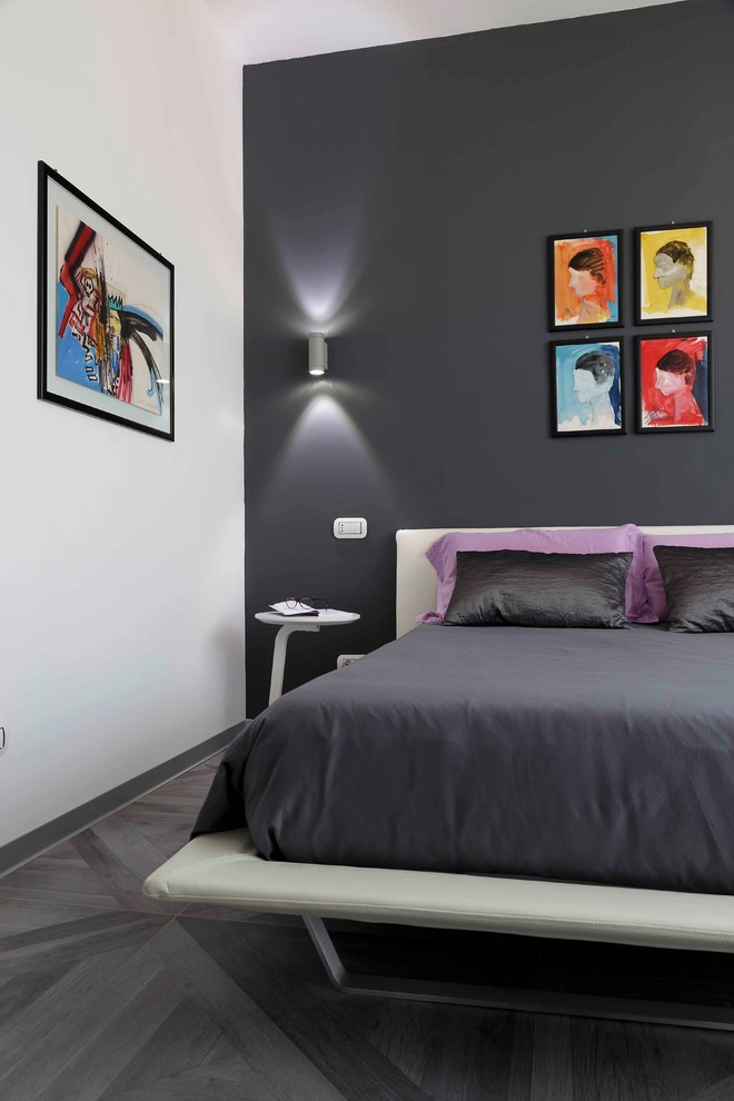 Photo of a contemporary bedroom in Turin.