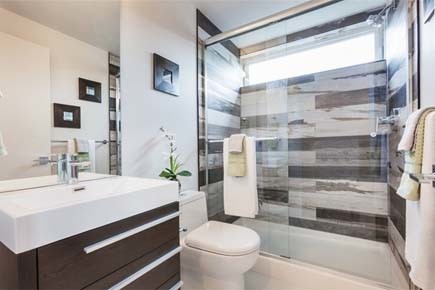 Transitional home design photo in Seattle
