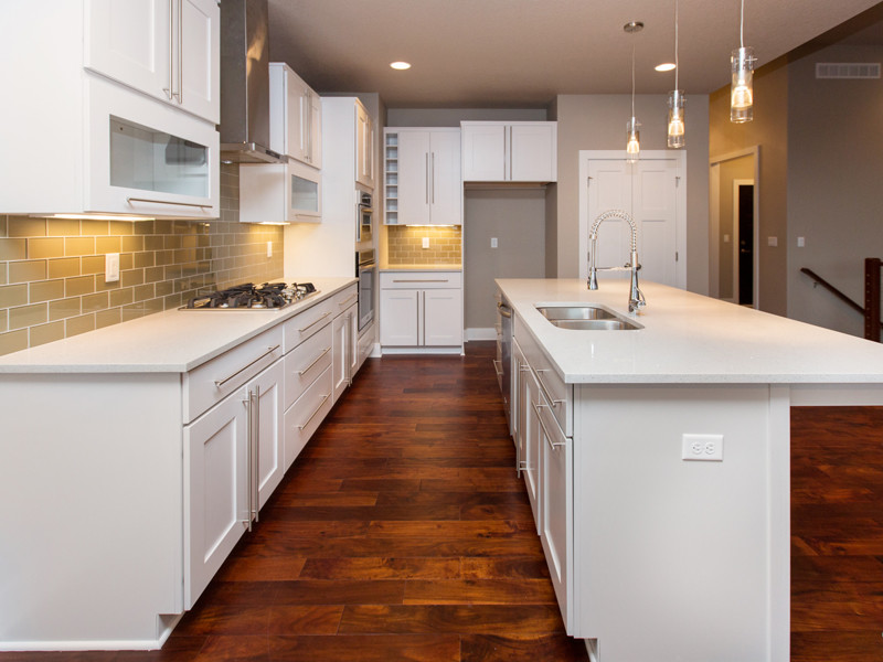 Kitchen - transitional kitchen idea