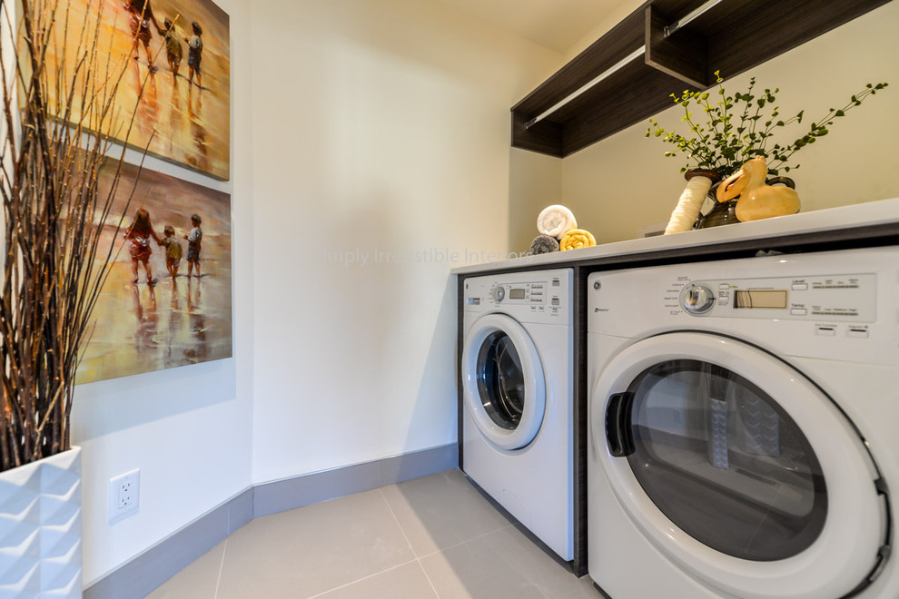 Stunning new build near Whyte Avenue - Laundry Room ...