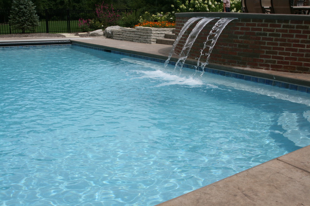 Transitional pool photo in Cincinnati