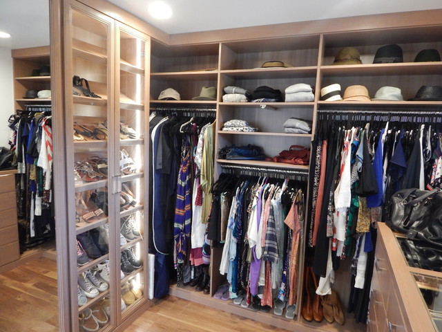 Walk In Display Closet contemporary-wardrobe