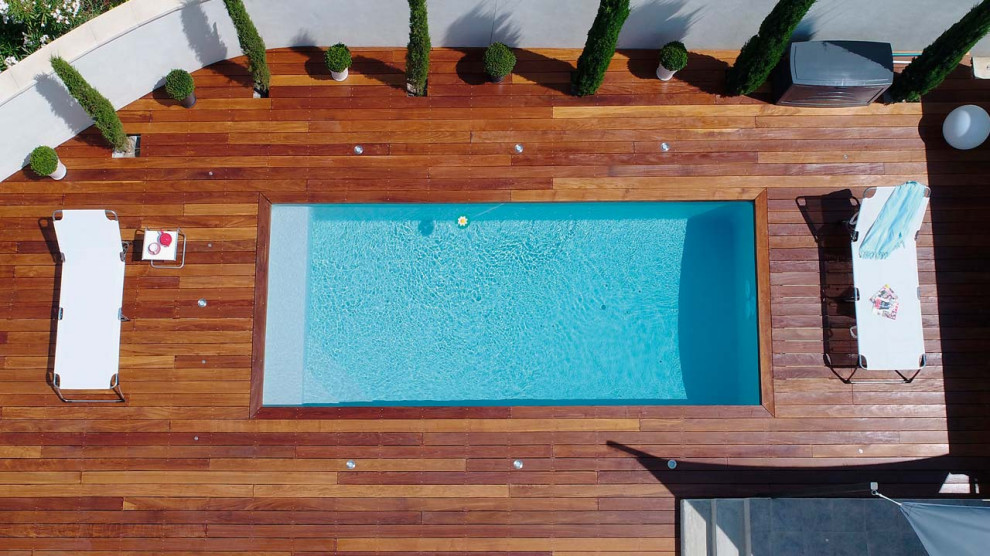Design ideas for a mediterranean swimming pool.