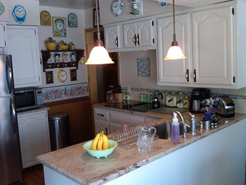 Inspiration for a timeless kitchen remodel in New York