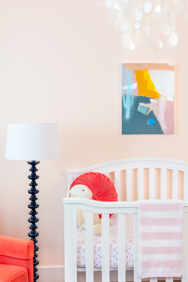 Inspiration for a classic kids' room in Los Angeles.