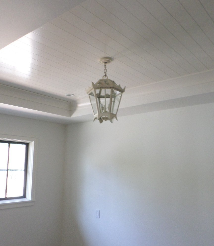 Transitional hallway photo in Orange County
