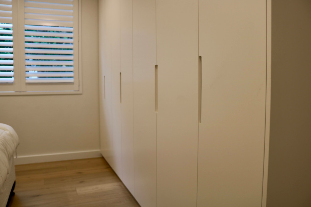 Bellevue Hill, NSW Beach Style Wardrobe