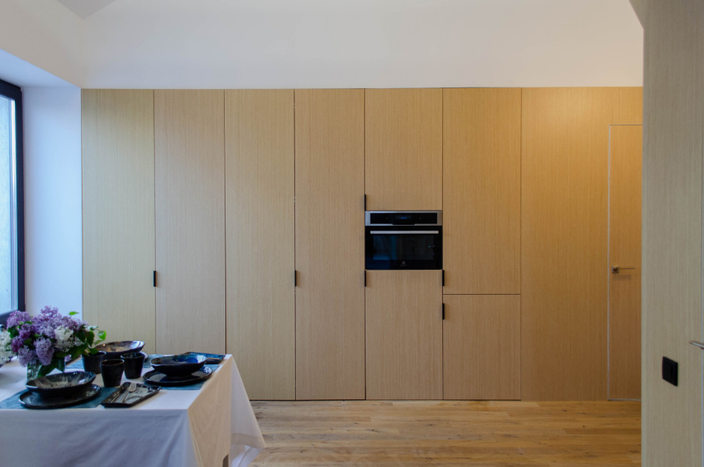 ЖД "Театральный", 77 м2