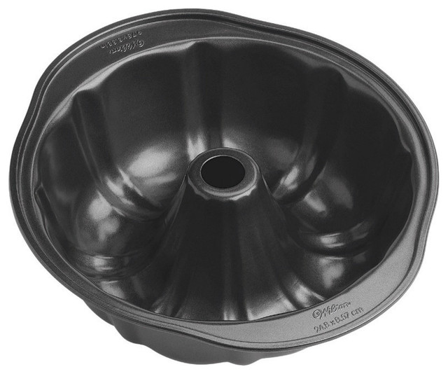 Wilton® 2105-6803 Perfect Results Non-Stick Premium Fluted Tube Pan with Handle