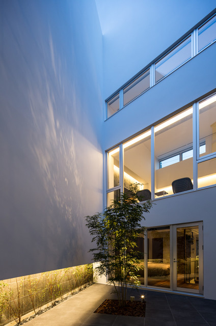 「姫島の家」 moderne-terrasse-et-patio