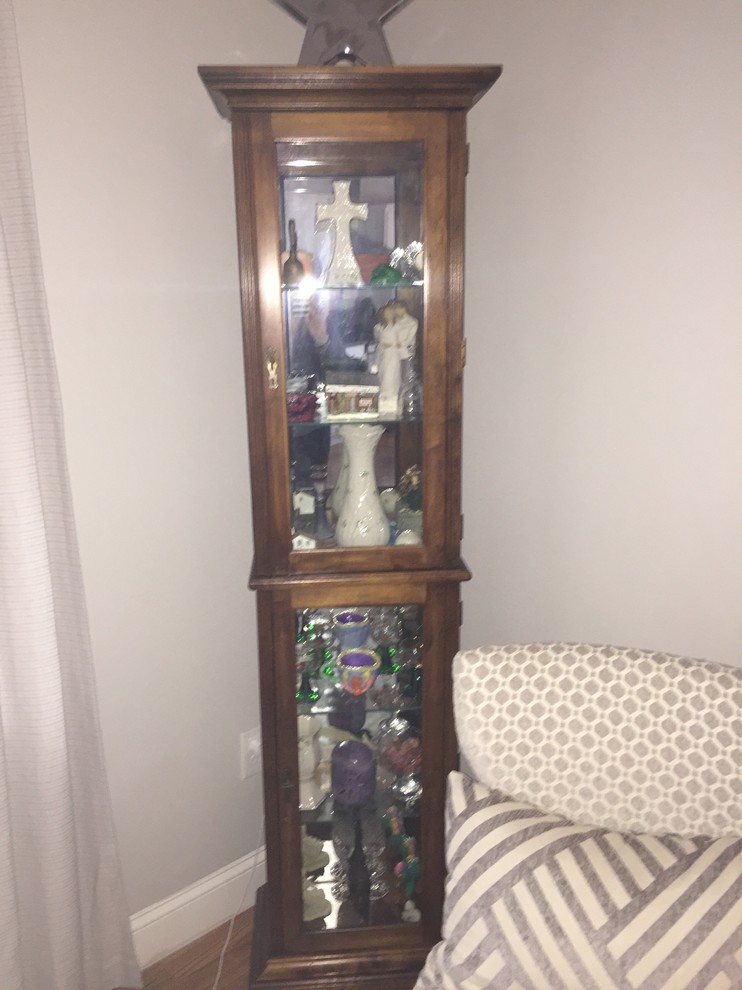 What color should I paint curio HELP!!