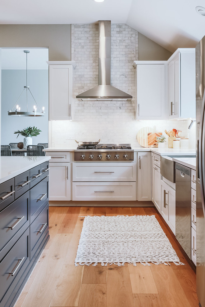 Example of a transitional kitchen design in Austin