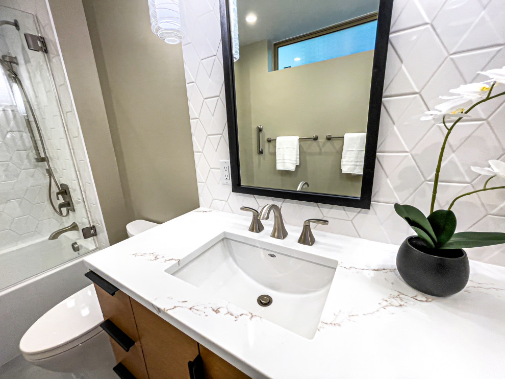 Exquisite NW PDX Condo Primary Bath