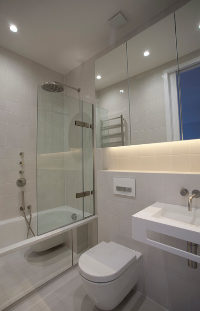 Queens Gate by Amos Goldreich contemporary-bathroom