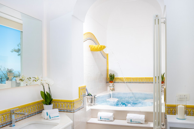 Villa Aldo Marino Positano - Bagno mediterranean-bathroom