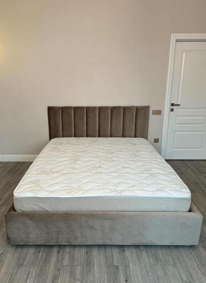 Кровать двухспальная