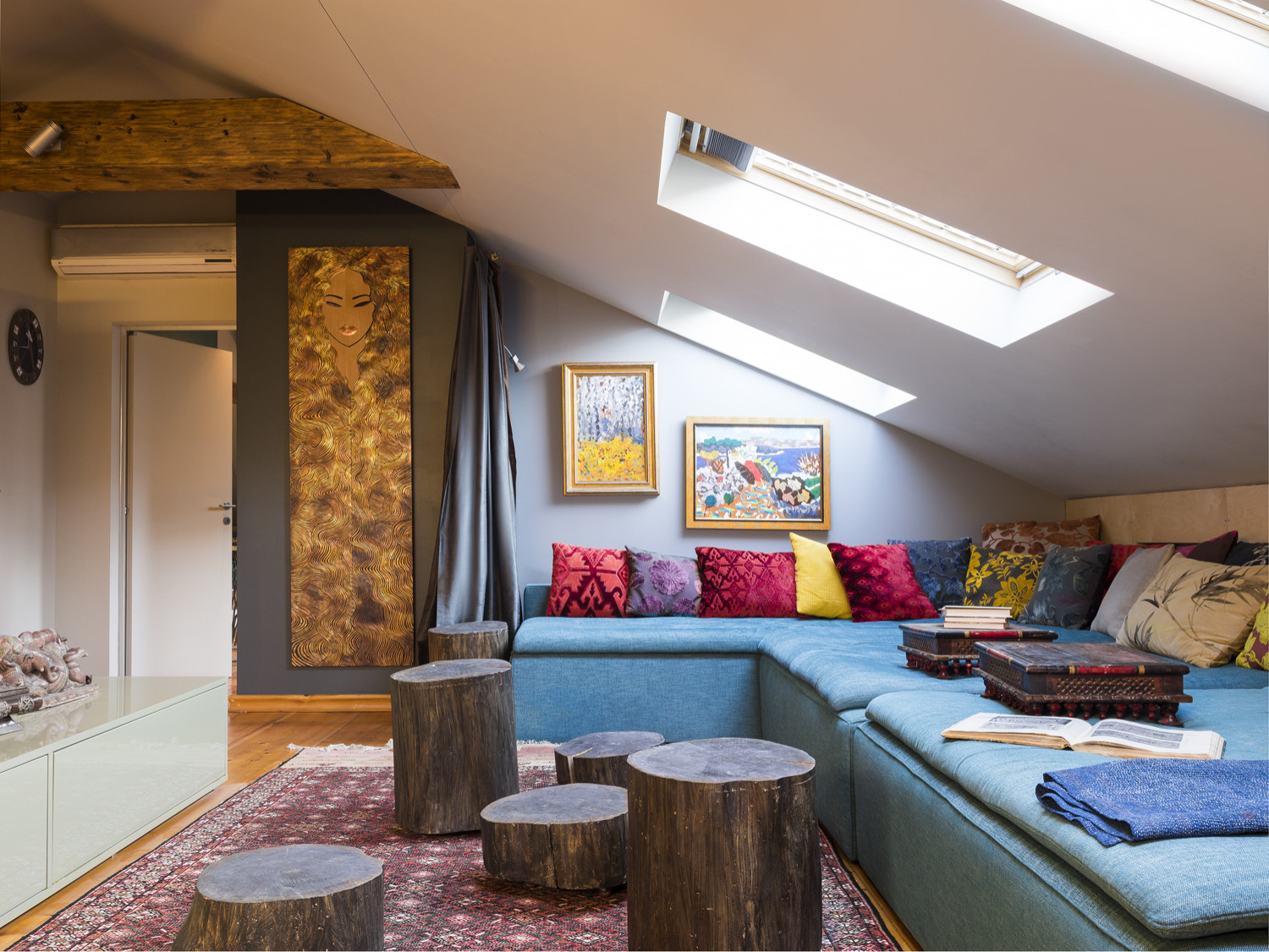 Мансарда с элементами стиля бохо-шик