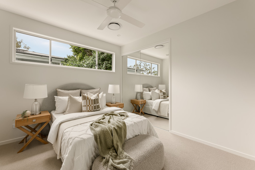 Inspiration for a modern bedroom in Brisbane.
