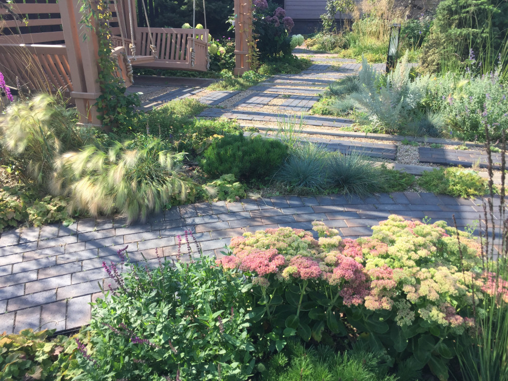 Александрово. Первый год жизни