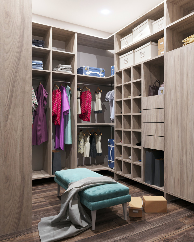 Квартира с тремя спальнями,  площадью 144 м 2