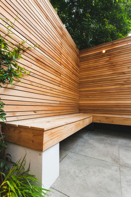Chiswick Contemporary courtyard contemporary-garden