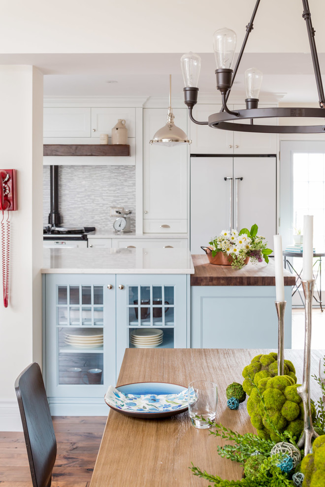 Home design - transitional home design idea in Toronto