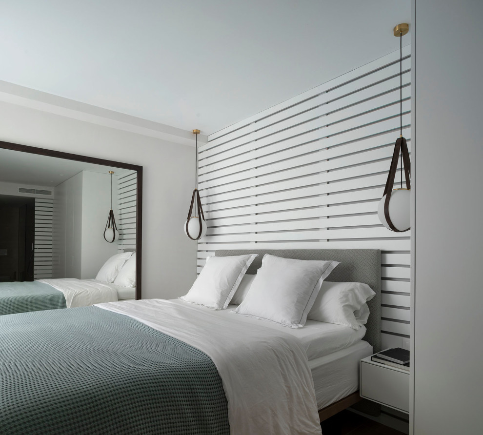 Свежая идея для дизайна: спальня среднего размера в средиземноморском стиле - отличное фото интерьера