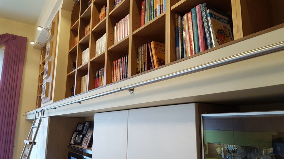 20180408 _ НОВОСИБИРСК - лестница мебельная с крючками - модель Step-30 hook