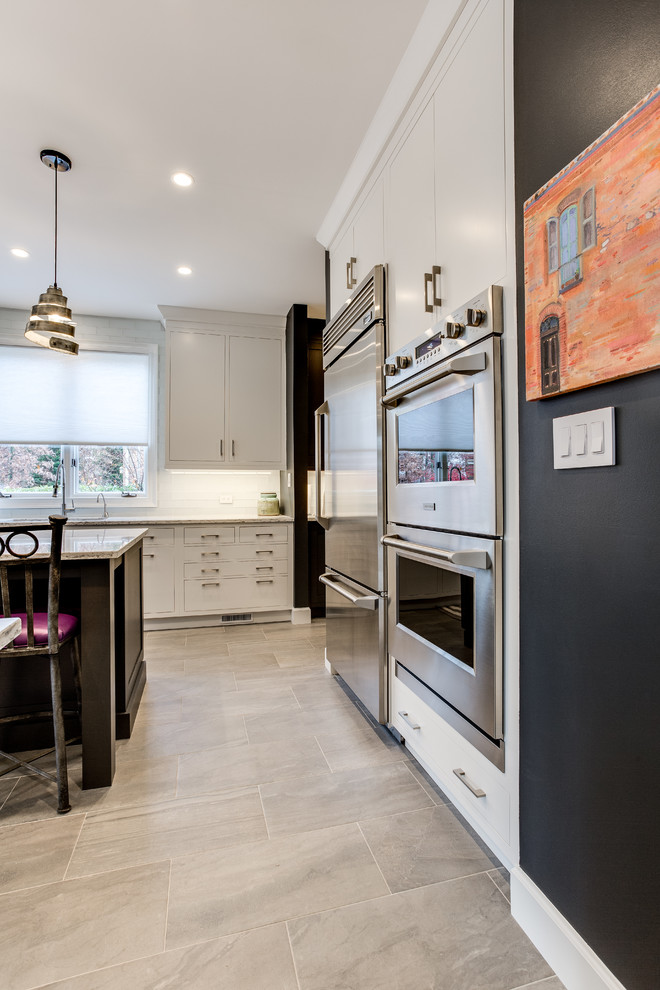 Transitional kitchen photo in DC Metro