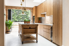 Houzz TV: Step Inside a Small, Stylish Terraced House and Garden