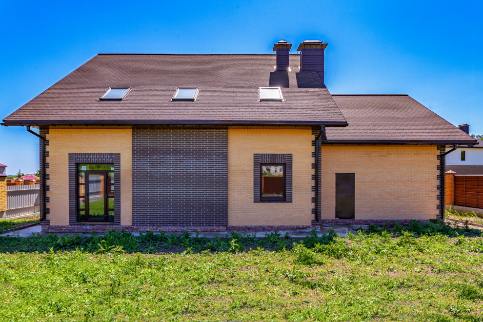 Фасады домов в поселке " Дубровка"