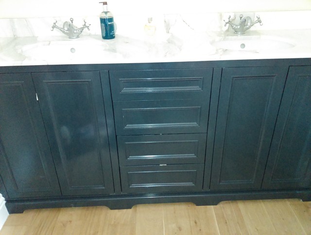 Bathroom vanity unit