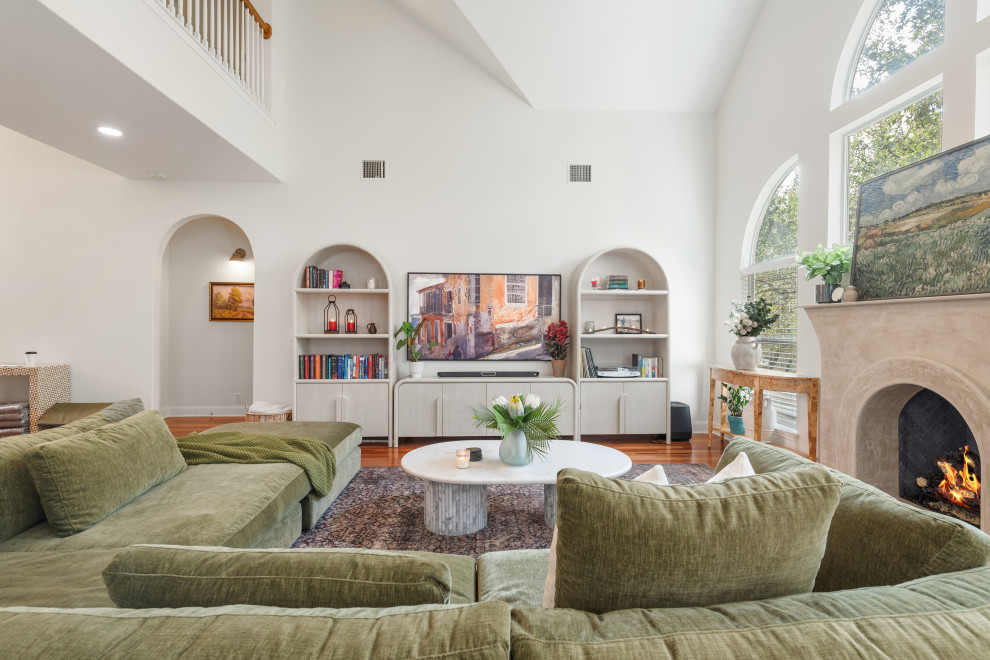 Cedar Park Eclectic-Cozy Living