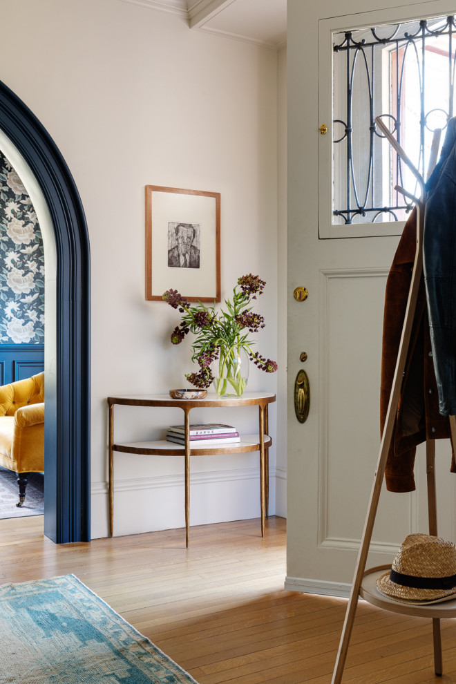 Entryway - transitional entryway idea in Boston