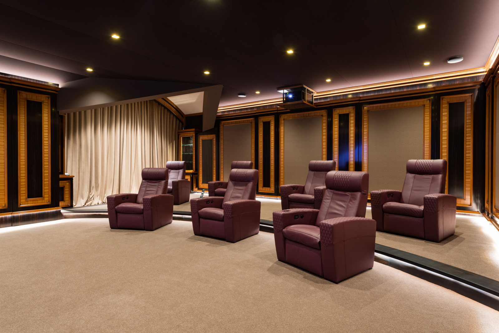 Домашний кинотеатр