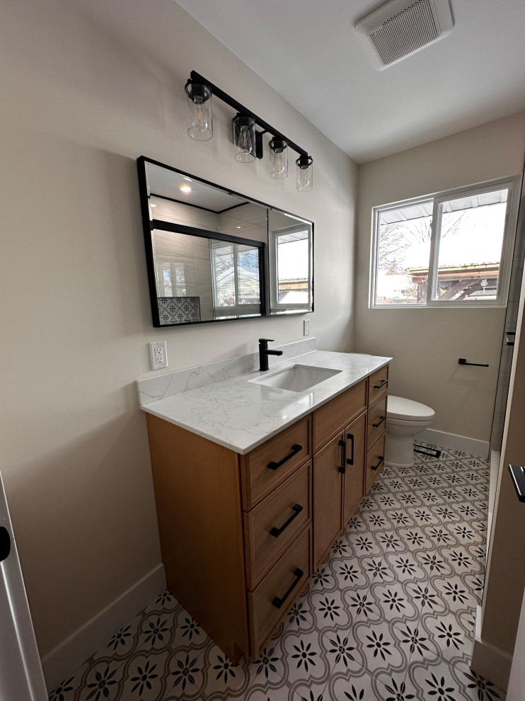 Trillium Cres - Modern Bathroom Remodel
