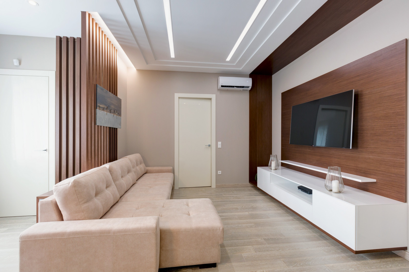 Современная квартира для небольшой семьи