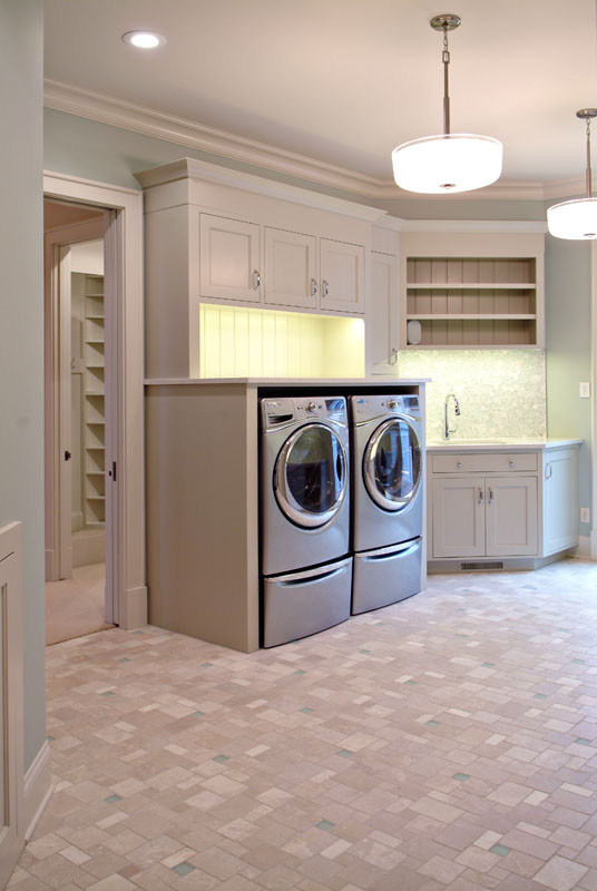 This is an example of a traditional laundry room in Grand Rapids.