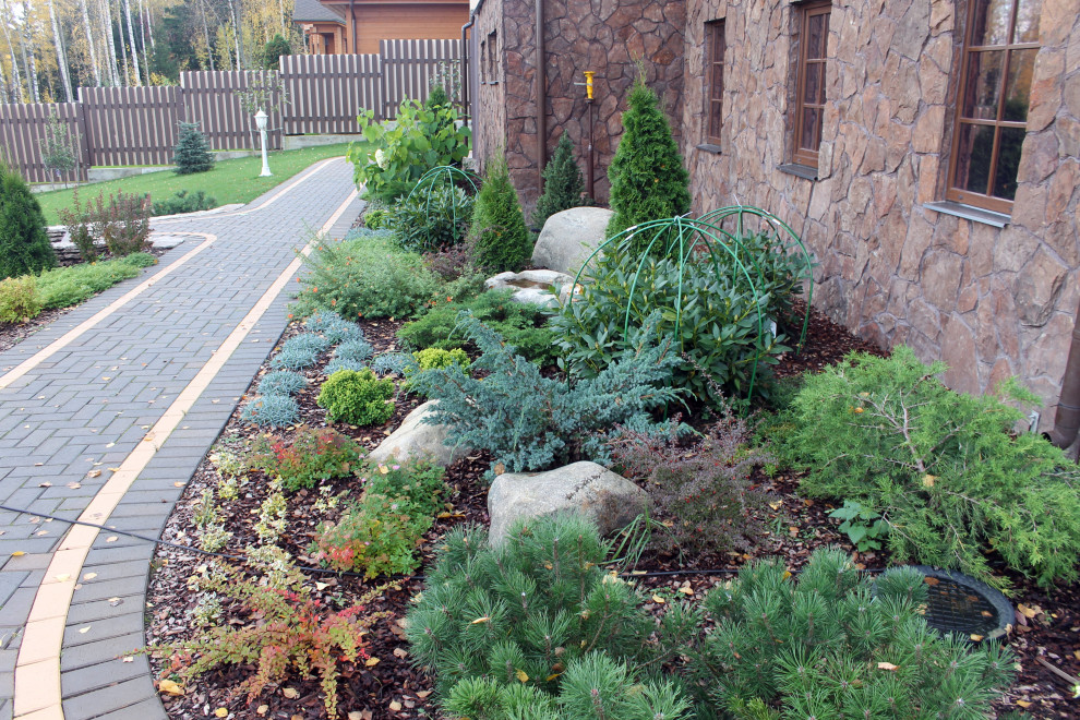 Дом из кирпича в Охтинском парке