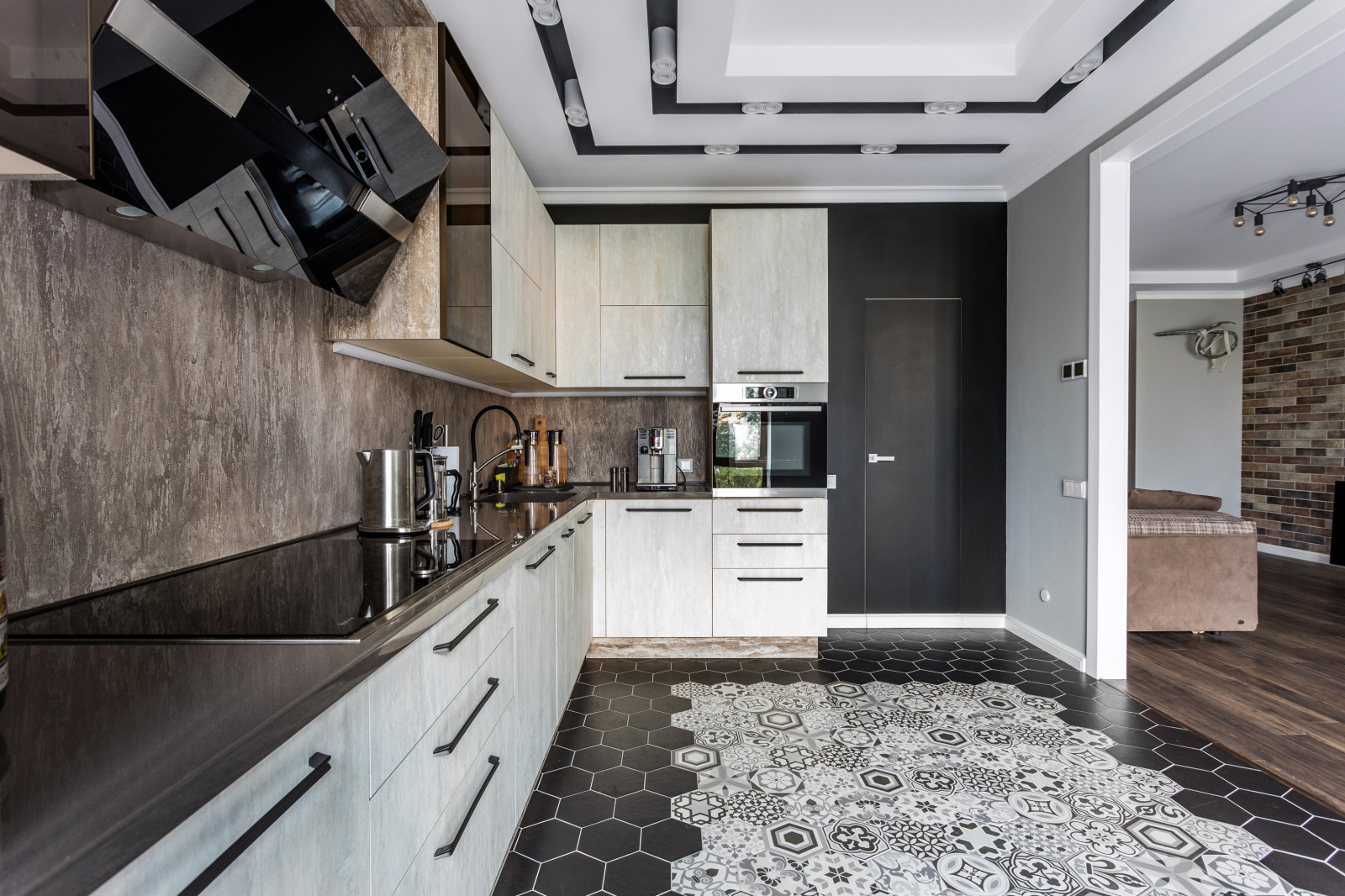 Смешение стилей, пространство идеи и индивидуализм