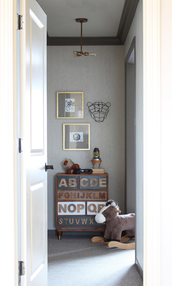 Home design - transitional home design idea in Omaha