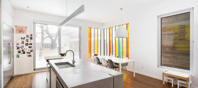 Candid modern-kitchen