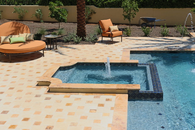 Backyard Resorts trendy-pool