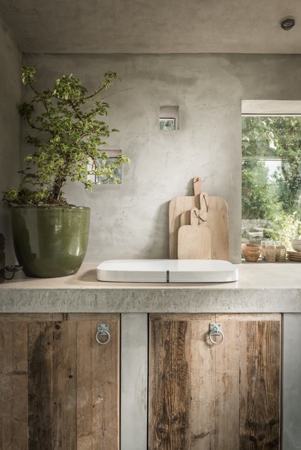 The Hide rustic-kitchen