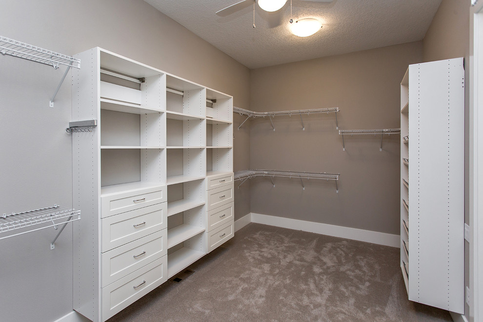 Home design - transitional home design idea