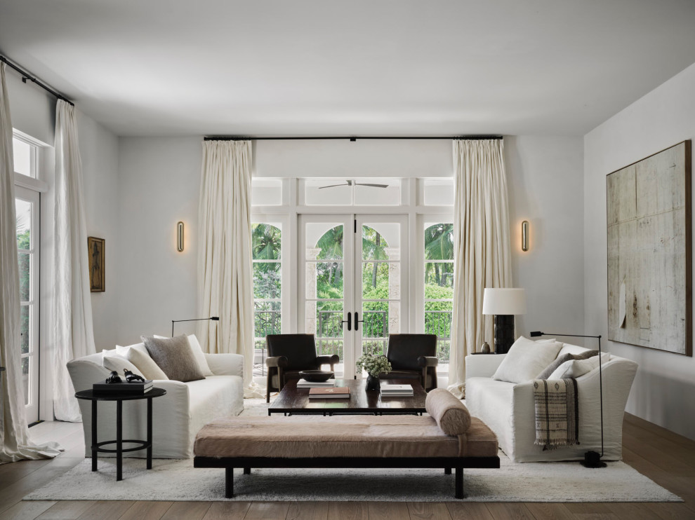 Tuscan living room photo in Miami