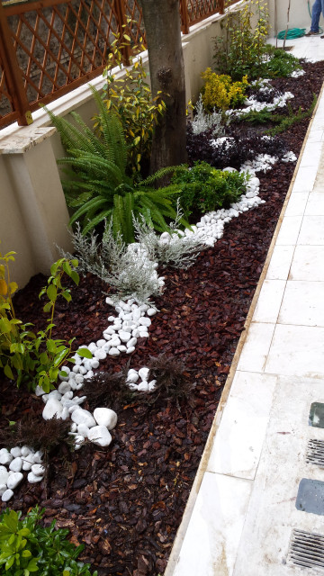 Tiny garden modern-garten