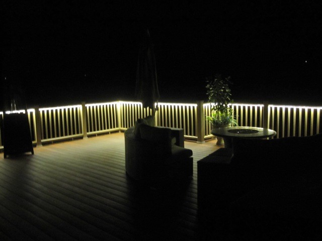 Deck And Balcony Design With Led Lighting This Is An Example Of A Traditional Porch Design In San Diego