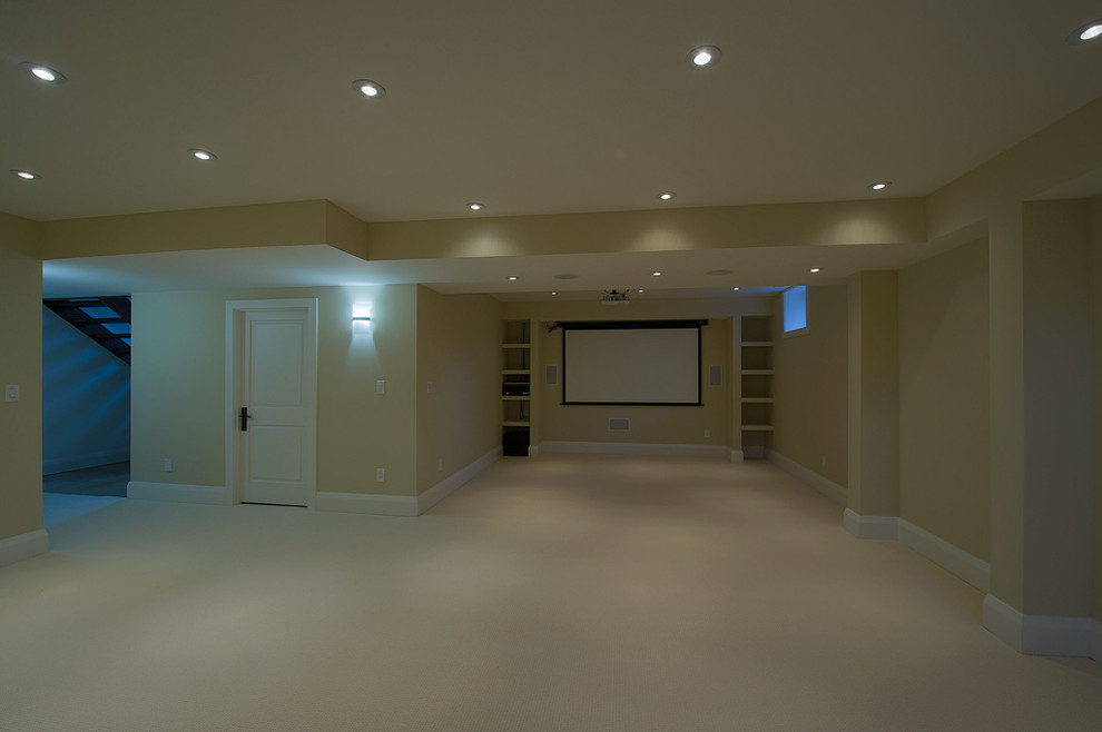 Photo of a traditional home theatre in Toronto.