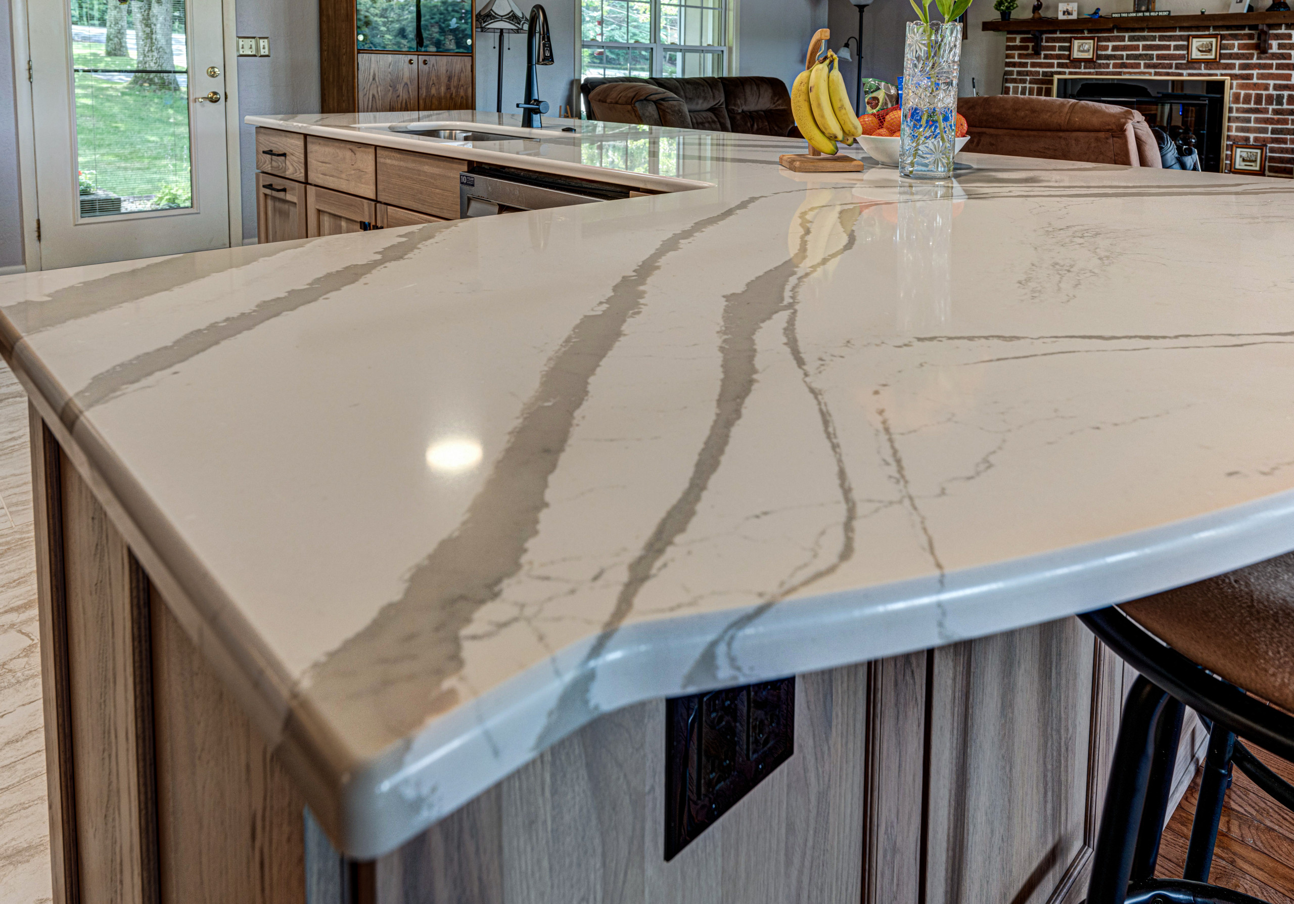 137 Meadowview Drive - Kitchen / Floor